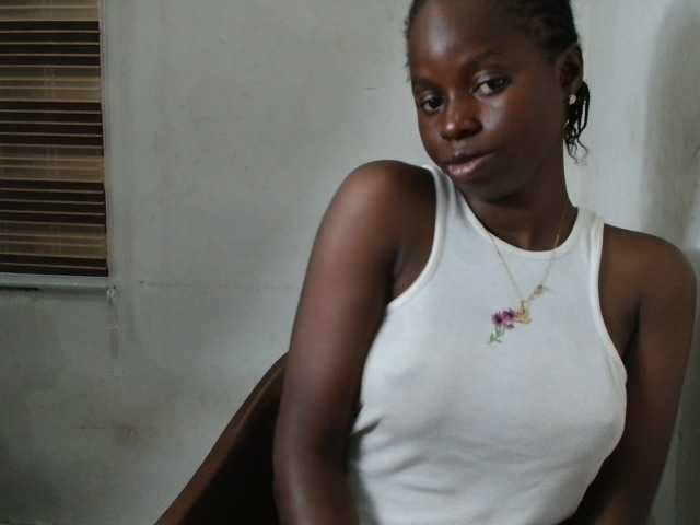 Sluttykittyx live webcam show