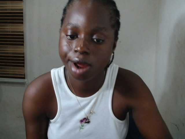 Sluttykittyx live webcam show