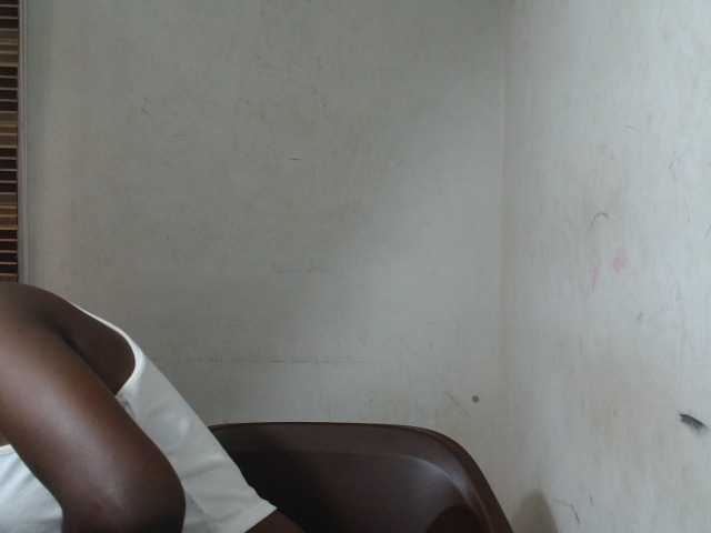 Sluttykittyx live cam on BongaCams
