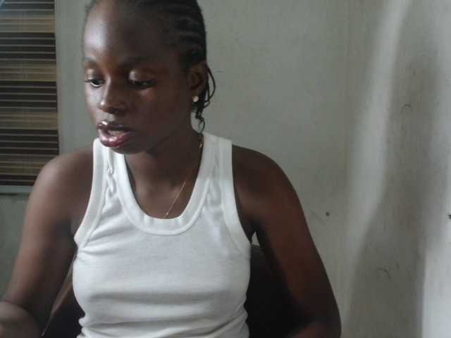 Sluttykittyx live cam on BongaCams