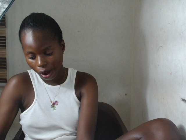 Sluttykittyx live cam on BongaCams