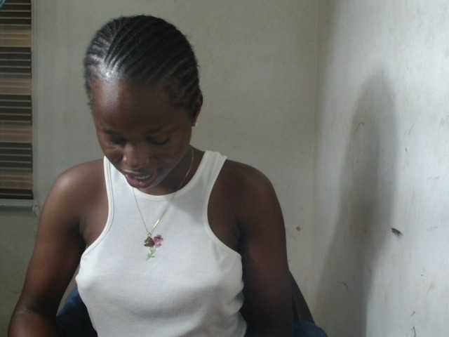 Sluttykittyx live cam on BongaCams