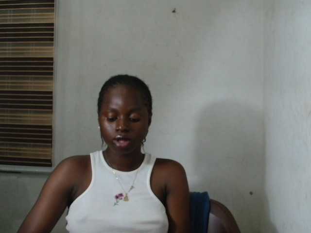 Sluttykittyx live webcam show