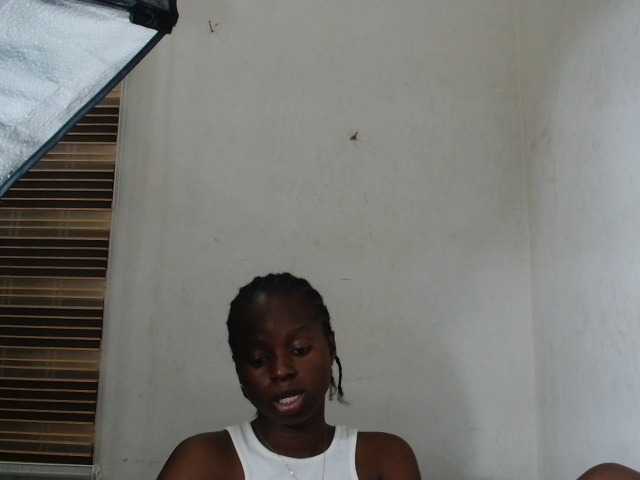 Sluttykittyx live webcam show