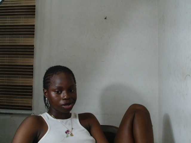 Sluttykittyx live webcam show