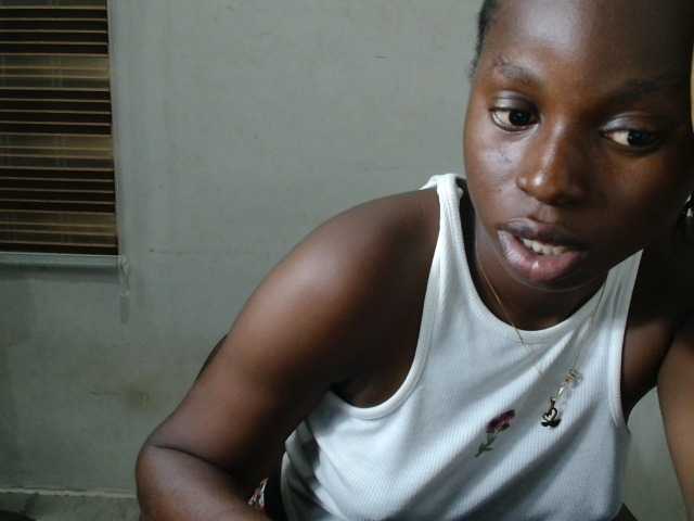 Sluttykittyx live webcam show