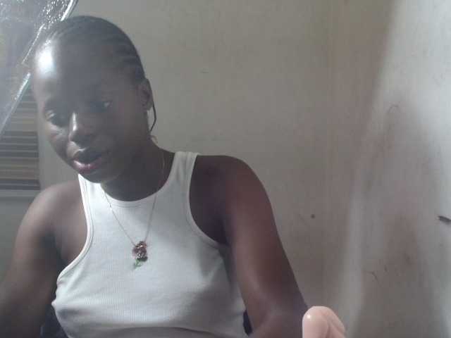 Sluttykittyx live webcam show