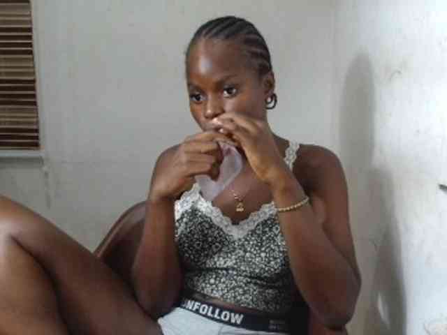 Sluttykittyx webcam