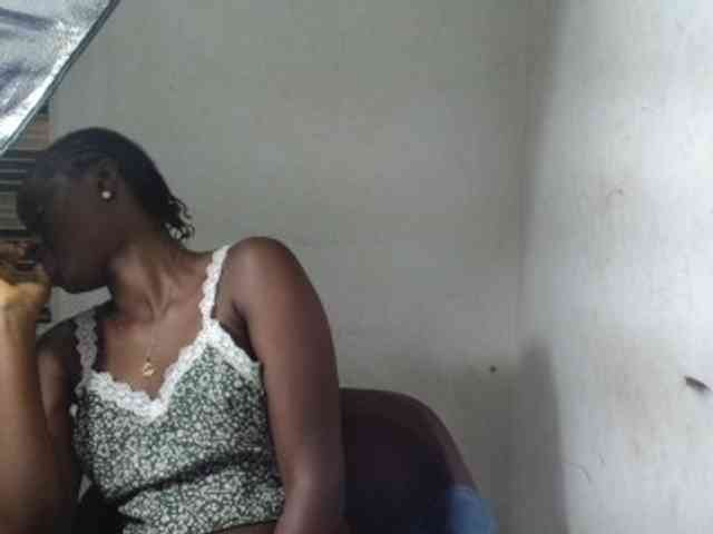Sluttykittyx webcam