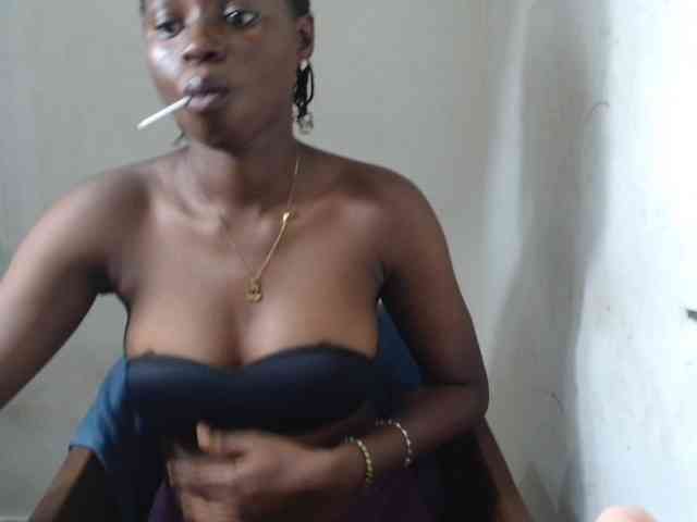 Sluttykittyx webcam