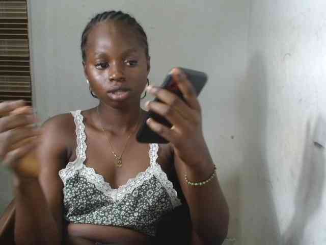 Sluttykittyx webcam