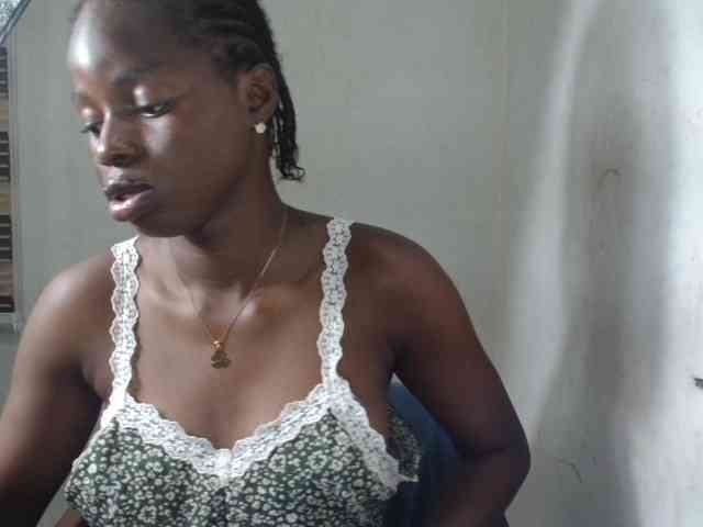 Sluttykittyx webcam