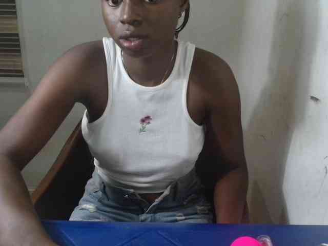 Sluttykittyx webcam