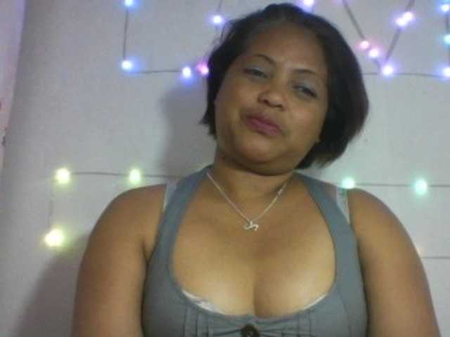 Annabellah live cam on BongaCams