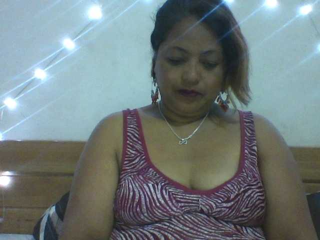 Annabellah live webcam show