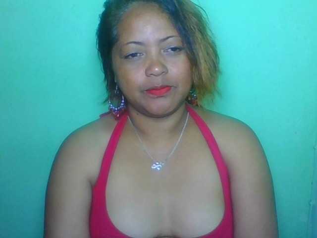 Annabellah live cam on BongaCams