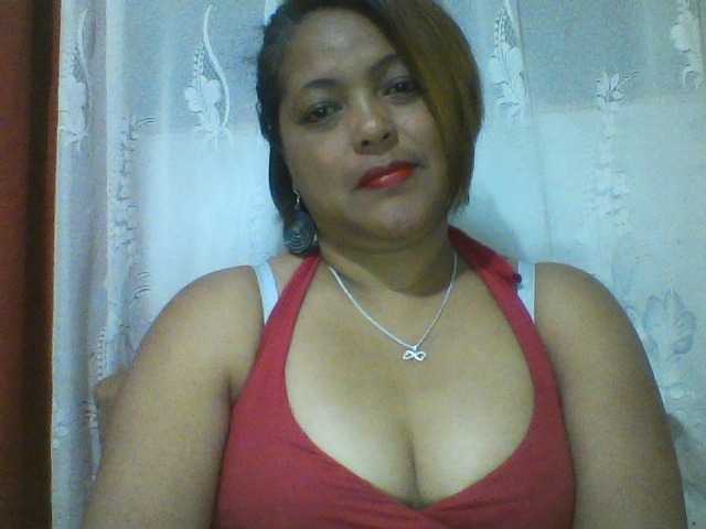 Annabellah live webcam show