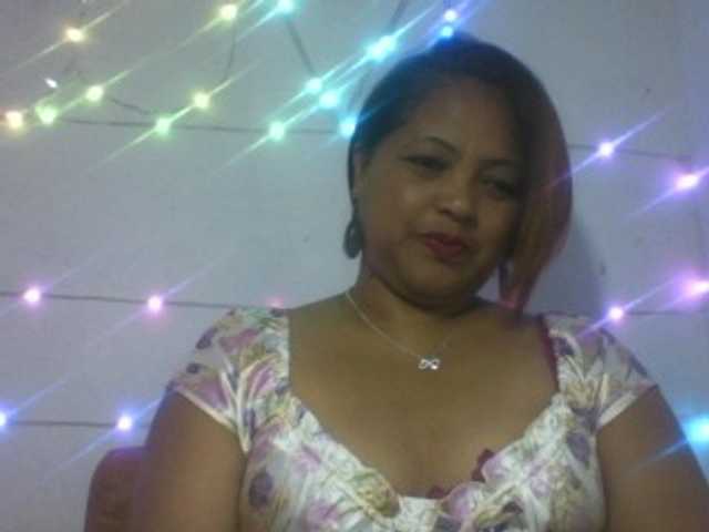 Annabellah live cam on BongaCams
