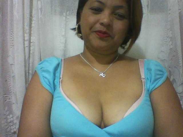 Annabellah live webcam show