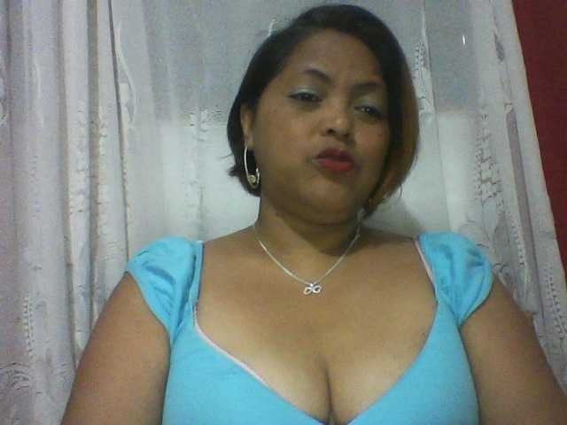 Annabellah live webcam show