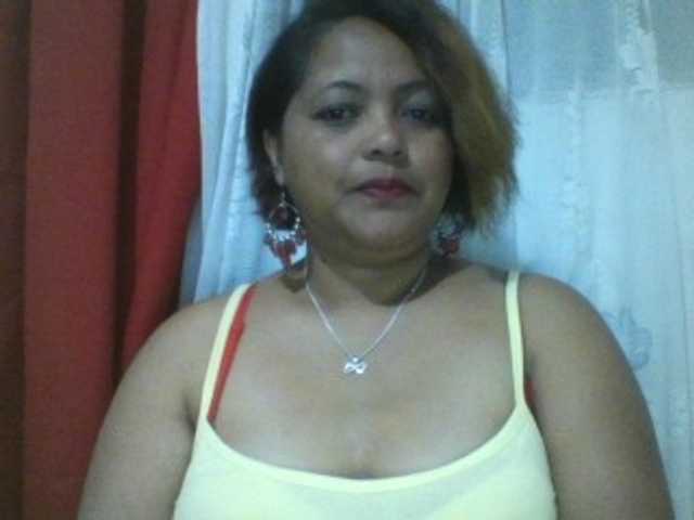 Annabellah live webcam show