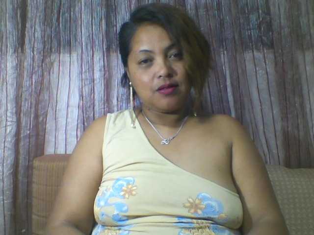 Annabellah live cam on BongaCams