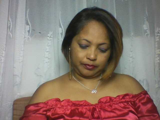 Annabellah live webcam show