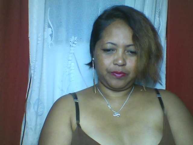 Annabellah live cam on BongaCams