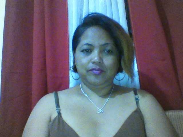 Annabellah live cam on BongaCams