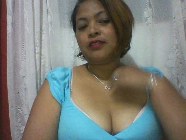 Annabellah live webcam show
