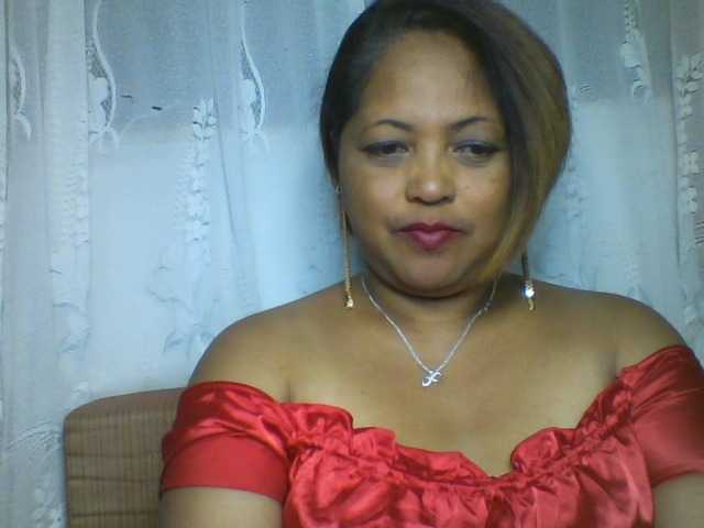 Annabellah live webcam show