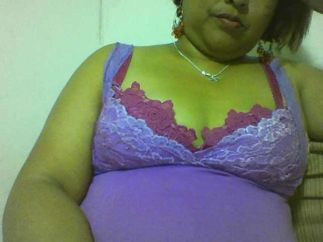 Annabellah live cam on BongaCams