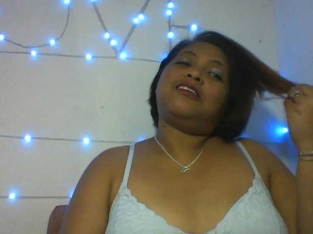 Annabellah live cam on BongaCams