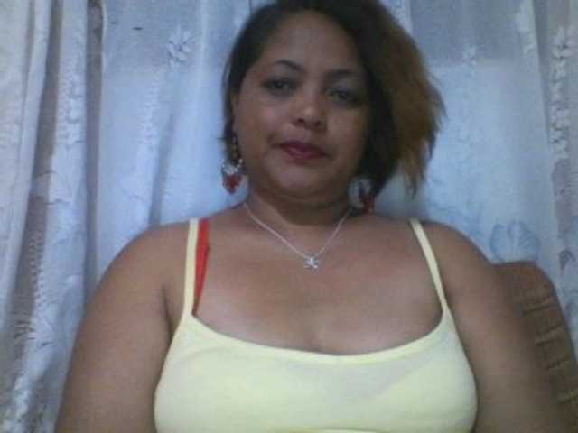 Annabellah live webcam show