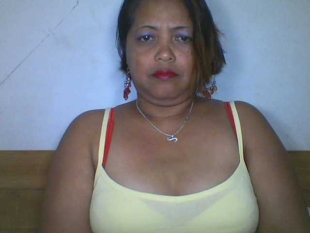 Annabellah live webcam show