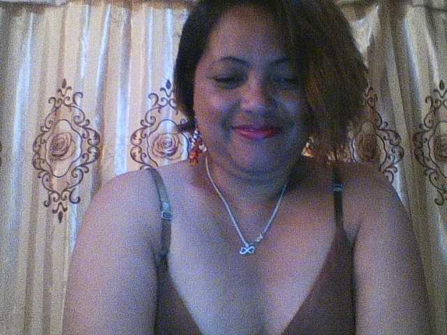 Annabellah live cam on BongaCams