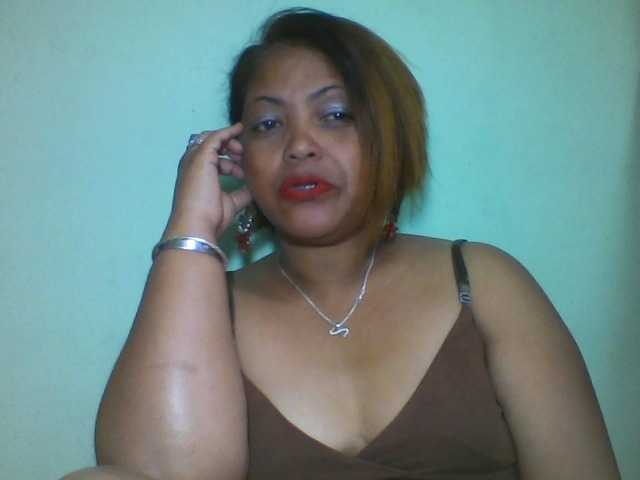 Annabellah live cam on BongaCams