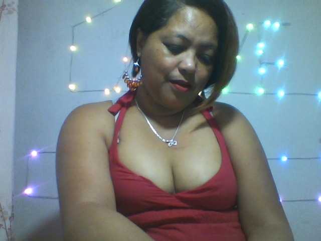 Annabellah live cam on BongaCams