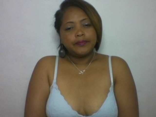 Annabellah live webcam show