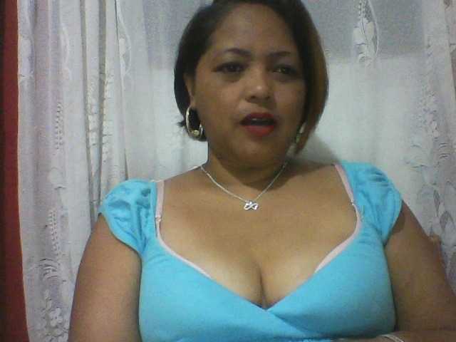 Annabellah live webcam show