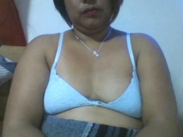 Annabellah live cam on BongaCams