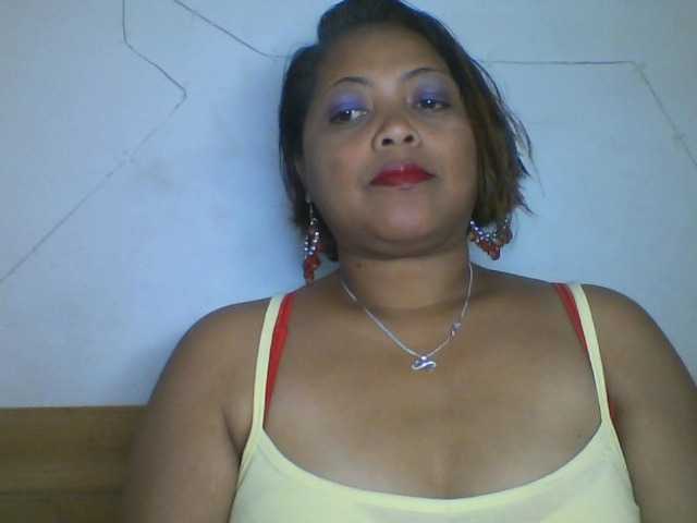 Annabellah live cam on BongaCams