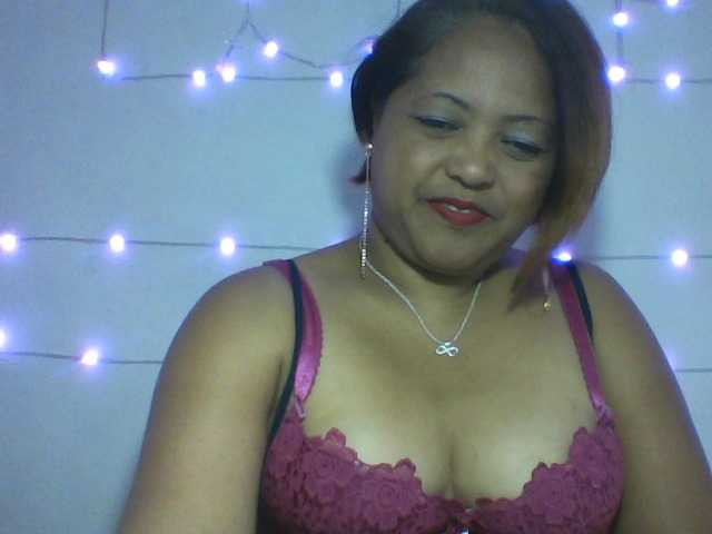 Annabellah live cam on BongaCams