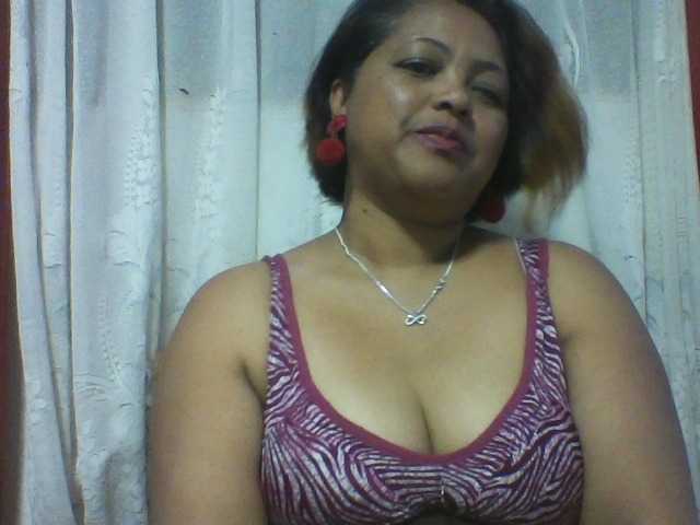 Annabellah live cam on BongaCams