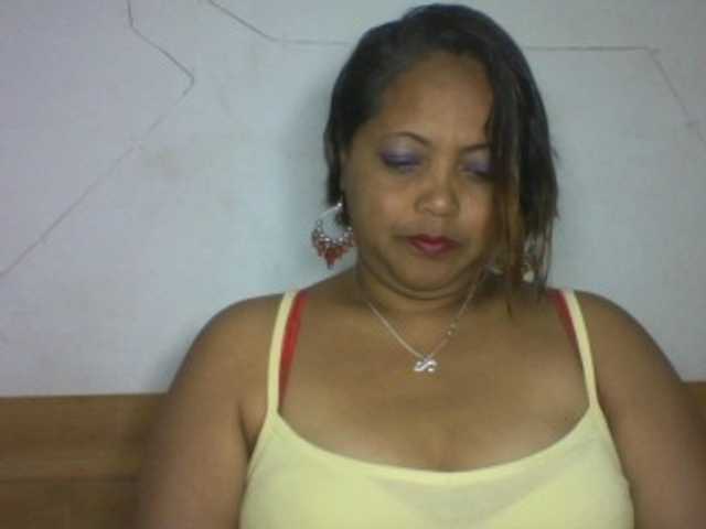 Annabellah live webcam show