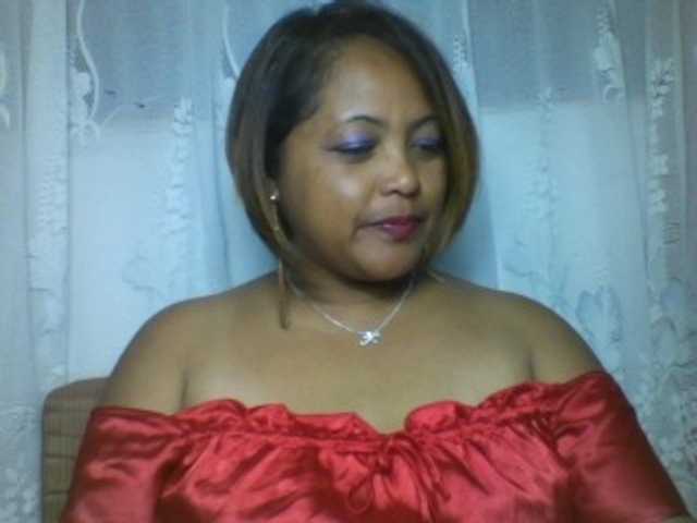 Annabellah live webcam show