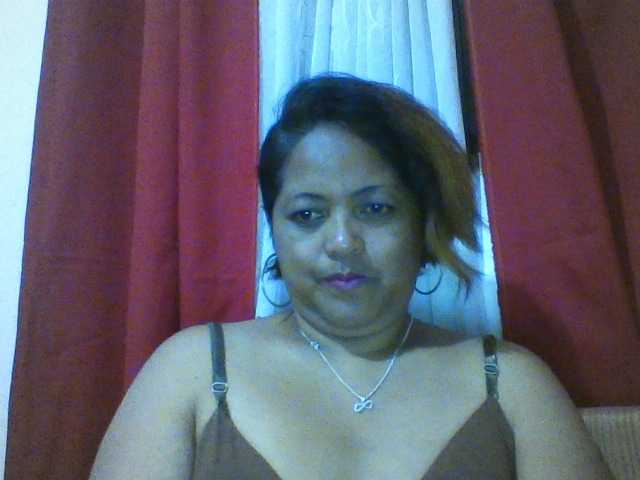 Annabellah live cam on BongaCams