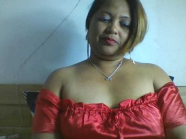 Annabellah webcam bongacams model stream image