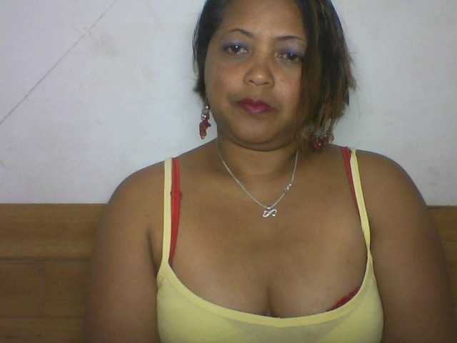 Annabellah live webcam show