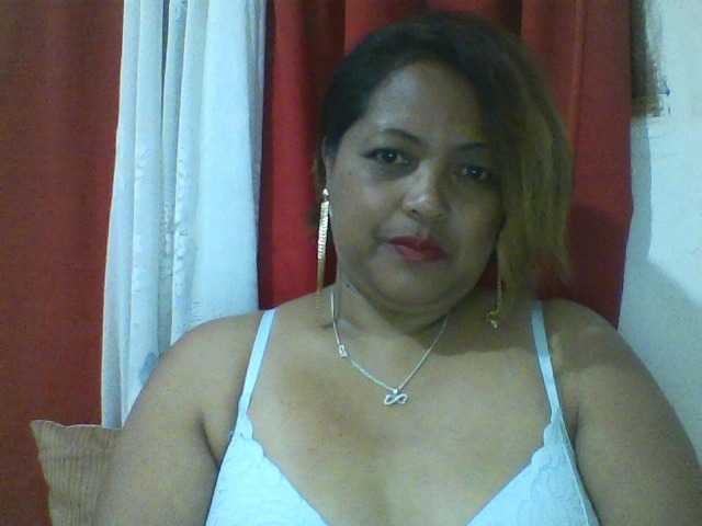 Annabellah live cam on BongaCams